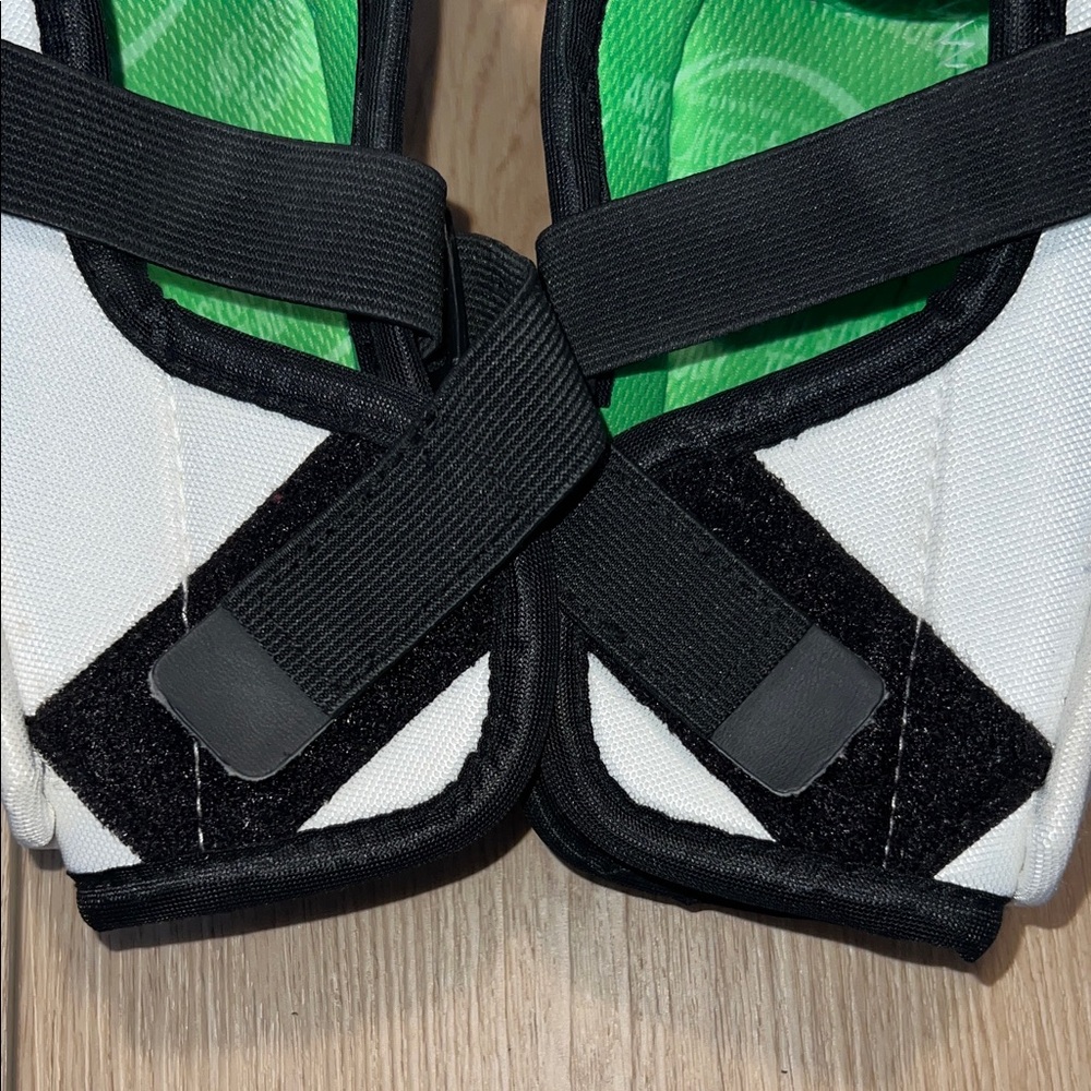 VIC CX2 White and Green Protective Elbow Pads - Picture 15 of 16